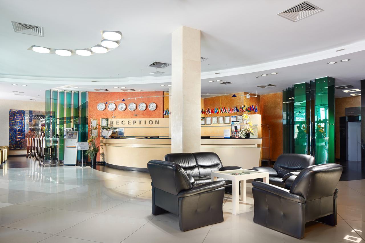 Victoria Hotel & Business Centre Minsk Exterior foto